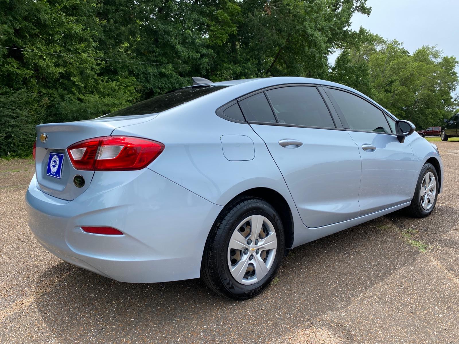 Chevrolet cruze 4dr nb